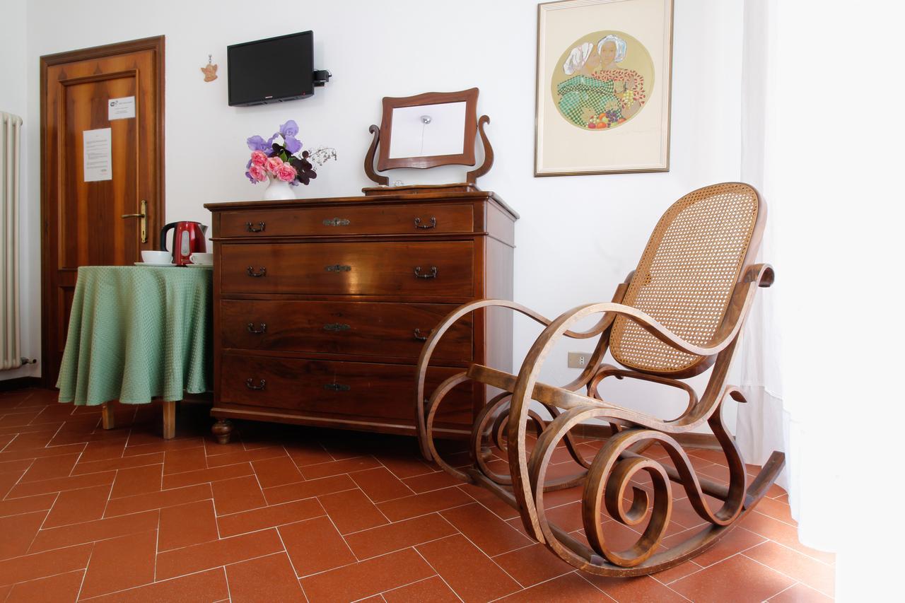 B&B Dimora Morelli Gubbio Buitenkant foto