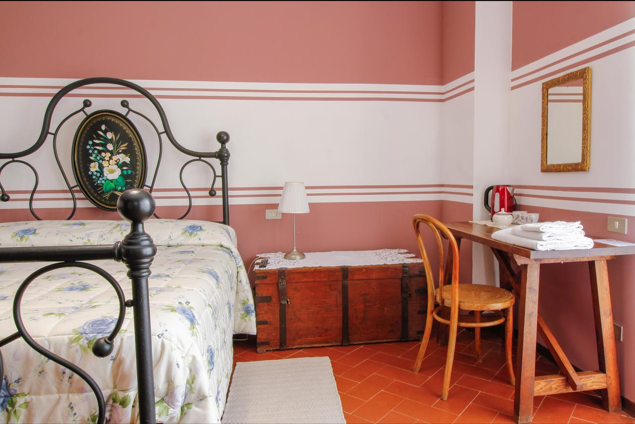 B&B Dimora Morelli Gubbio Buitenkant foto