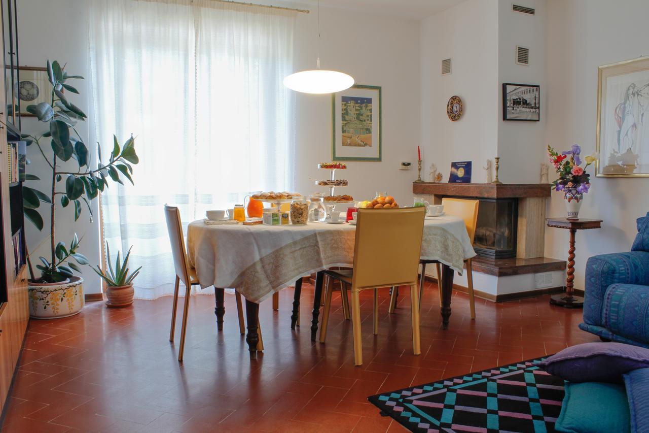 B&B Dimora Morelli Gubbio Buitenkant foto