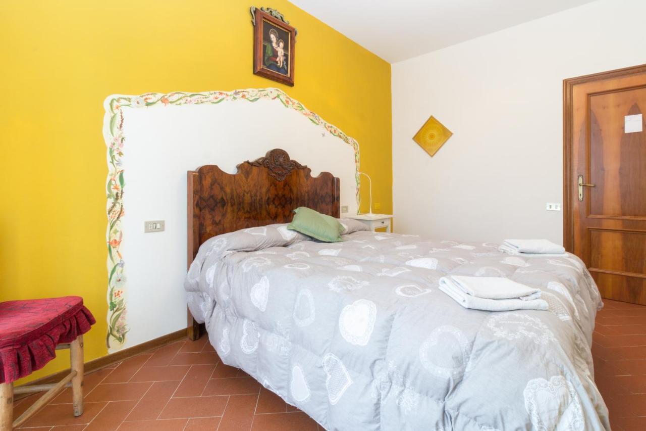 B&B Dimora Morelli Gubbio Buitenkant foto